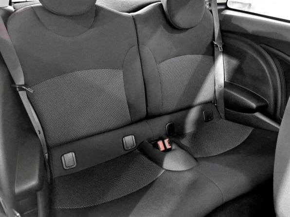Mini Hatch II (R56) Рестайлинг с пробегом 2011 года, цена 950 000 рублей, 135975 км, хэтчбек, Автокод Объявления