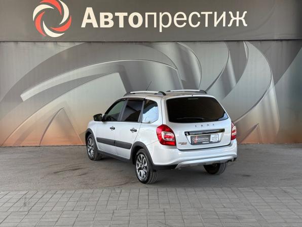 Lada (ВАЗ) Granta I Рестайлинг с пробегом 2023 года, цена 980 000 рублей, 17700 км, универсал, Автокод Объявления