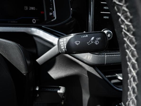Volkswagen Polo VI с пробегом 2021 года, цена 1 275 000 рублей, 213008 км, лифтбек, Автокод Объявления