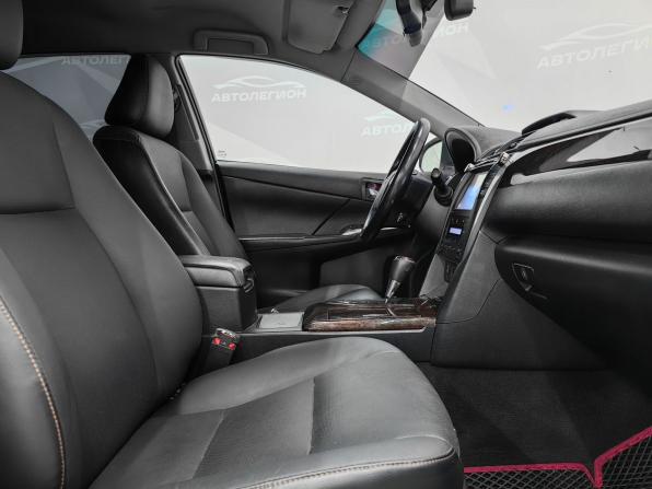 Toyota Camry VII (XV50) Рестайлинг с пробегом 2015 года, цена 1 900 000 рублей, 141322 км, седан, Автокод Объявления