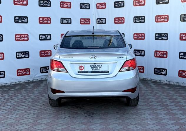 Hyundai Solaris I Рестайлинг с пробегом 2016 года, цена 899 990 рублей, 163728 км, седан, Автокод Объявления