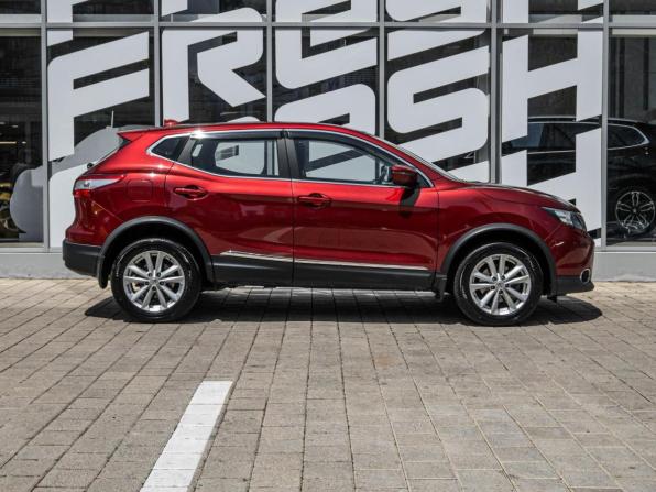 Nissan Qashqai II с пробегом 2017 года, цена 1 598 700 рублей, 121226 км, внедорожник, Автокод Объявления