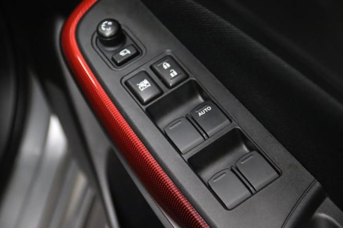 Suzuki Swift V с пробегом 2018 года, цена 1 355 550 рублей, 53082 км, хэтчбек, Автокод Объявления