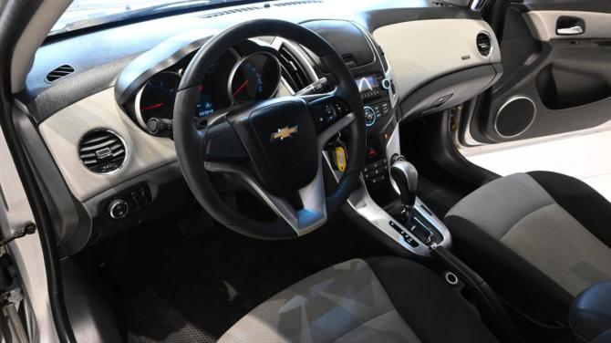 Chevrolet Cruze I Рестайлинг с пробегом 2013 года, цена 455 000 рублей, 285000 км, седан, Автокод Объявления