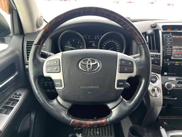 Toyota Land Cruiser 200 Series Рестайлинг 1 с пробегом 2013 года, цена 3 740 000 рублей, 286210 км, внедорожник, Автокод Объявления