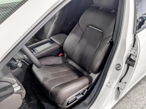 Mazda 6 III (GJ) Рестайлинг 2 с пробегом 2023 года, цена 3 130 000 рублей, 28142 км, седан, Автокод Объявления
