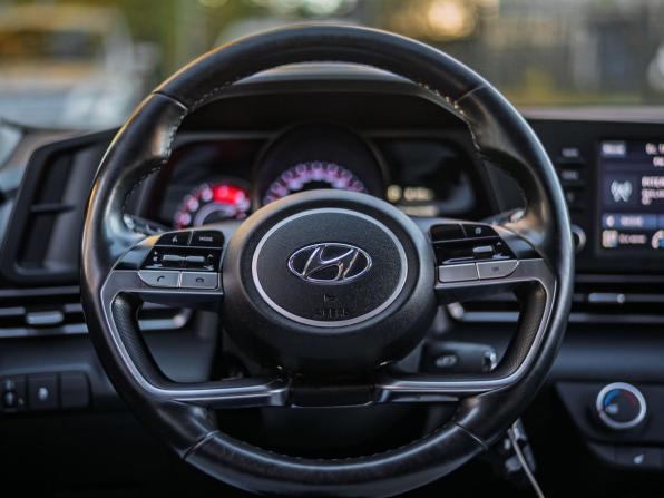 Hyundai Elantra VII (CN7) с пробегом 2021 года, цена 1 640 000 рублей, 174498 км, седан, Автокод Объявления
