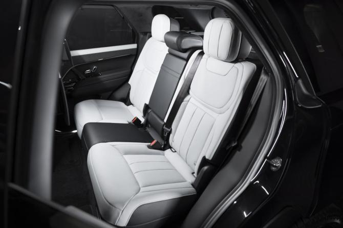 Новый Land Rover Range Rover Sport III 2025 года, цена 26 933 900 рублей, внедорожник, Автокод Объявления