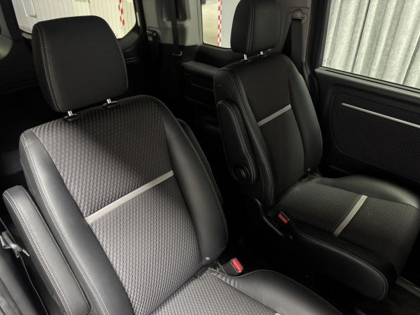 Honda Stepwgn V с пробегом 2016 года, цена 2 150 000 рублей, 169084 км, минивэн, Автокод Объявления
