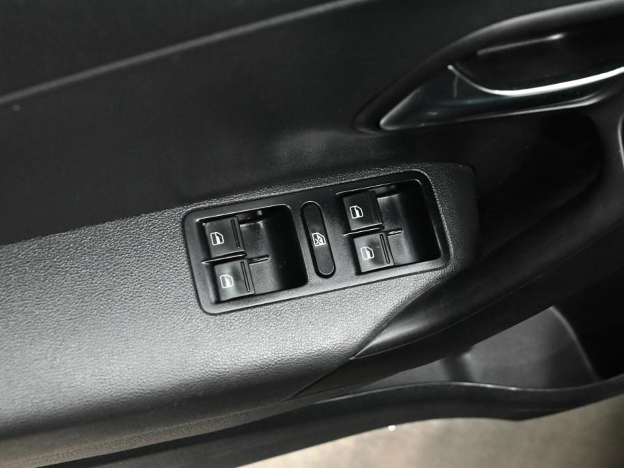 Volkswagen Polo V Рестайлинг Екатеринбург  - изображение 13