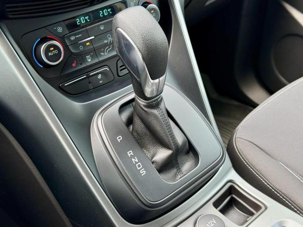 Ford Kuga II Рестайлинг с пробегом 2017 года, цена 1 770 000 рублей, 104001 км, внедорожник, Автокод Объявления
