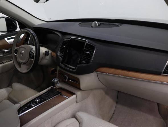 Volvo XC90 II с пробегом 2017 года, цена 3 190 000 рублей, 186681 км, внедорожник, Автокод Объявления
