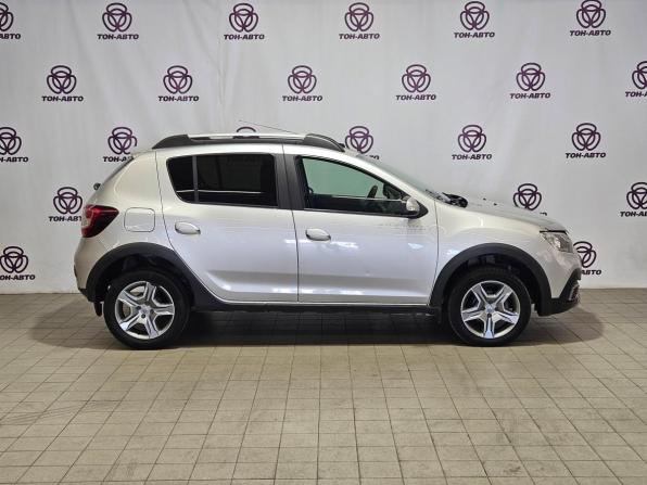 Renault Sandero II Рестайлинг с пробегом 2019 года, цена 1 148 000 рублей, 75655 км, хэтчбек, Автокод Объявления