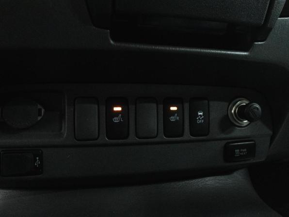 Toyota Hilux VII Рестайлинг с пробегом 2012 года, цена 2 189 000 рублей, 268196 км, пикап, Автокод Объявления