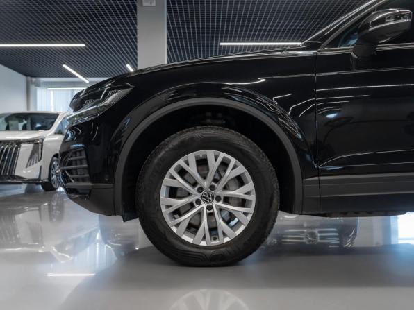 Volkswagen Touareg III Рестайлинг с пробегом 2024 года, цена 9 750 000 рублей, 29732 км, внедорожник, Автокод Объявления