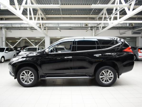 Mitsubishi Pajero Sport III с пробегом 2017 года, цена 2 385 000 рублей, 186109 км, внедорожник, Автокод Объявления