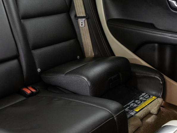 Volvo XC70 II Рестайлинг с пробегом 2014 года, цена 2 199 000 рублей, 165391 км, универсал, Автокод Объявления