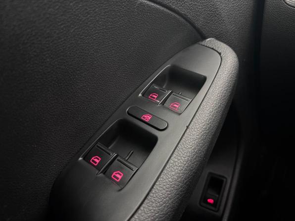 Volkswagen Jetta VI Рестайлинг с пробегом 2015 года, цена 1 255 000 рублей, 146000 км, седан, Автокод Объявления