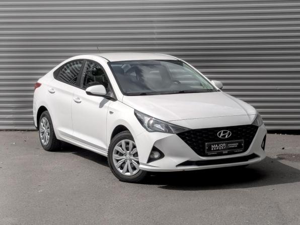 Hyundai Solaris II Рестайлинг с пробегом 2022 года, цена 1 535 000 рублей, 106067 км, седан, Автокод Объявления