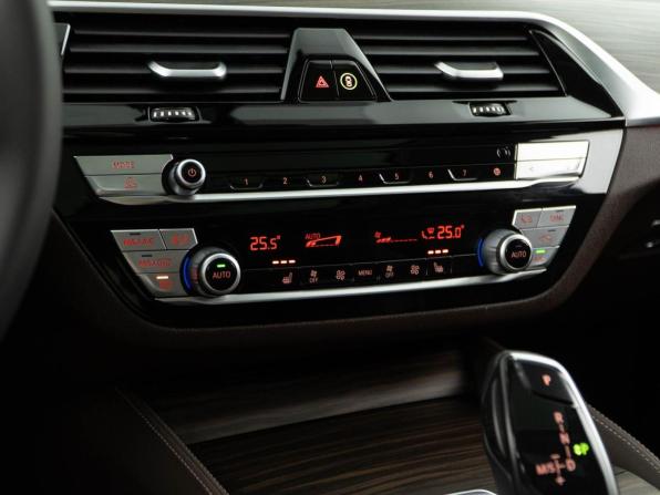 BMW 5 серии VII (G30/G31/G38) Рестайлинг с пробегом 2022 года, цена 5 249 999 рублей, 28339 км, седан, Автокод Объявления