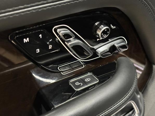 Land Rover Range Rover IV Рестайлинг с пробегом 2019 года, цена 4 745 000 рублей, 205295 км, внедорожник, Автокод Объявления