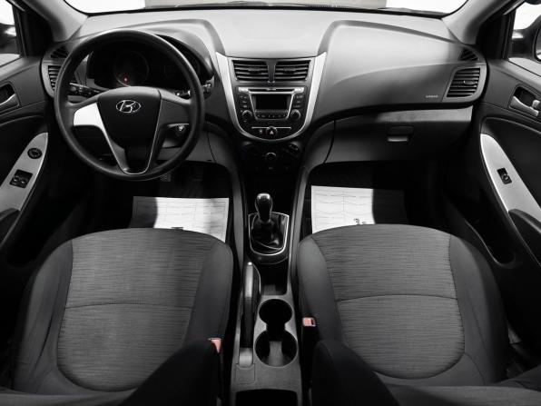 Hyundai Solaris I Рестайлинг с пробегом 2015 года, цена 860 000 рублей, 109403 км, седан, Автокод Объявления
