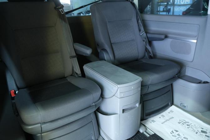 Volkswagen Multivan T5 с пробегом 2004 года, цена 1 599 000 рублей, 273119 км, минивэн, Автокод Объявления