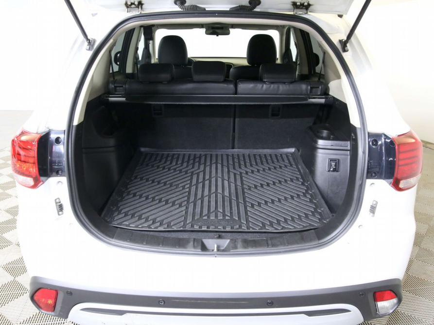 Mitsubishi Outlander III Рестайлинг 3 Санкт-Петербург  - изображение 12