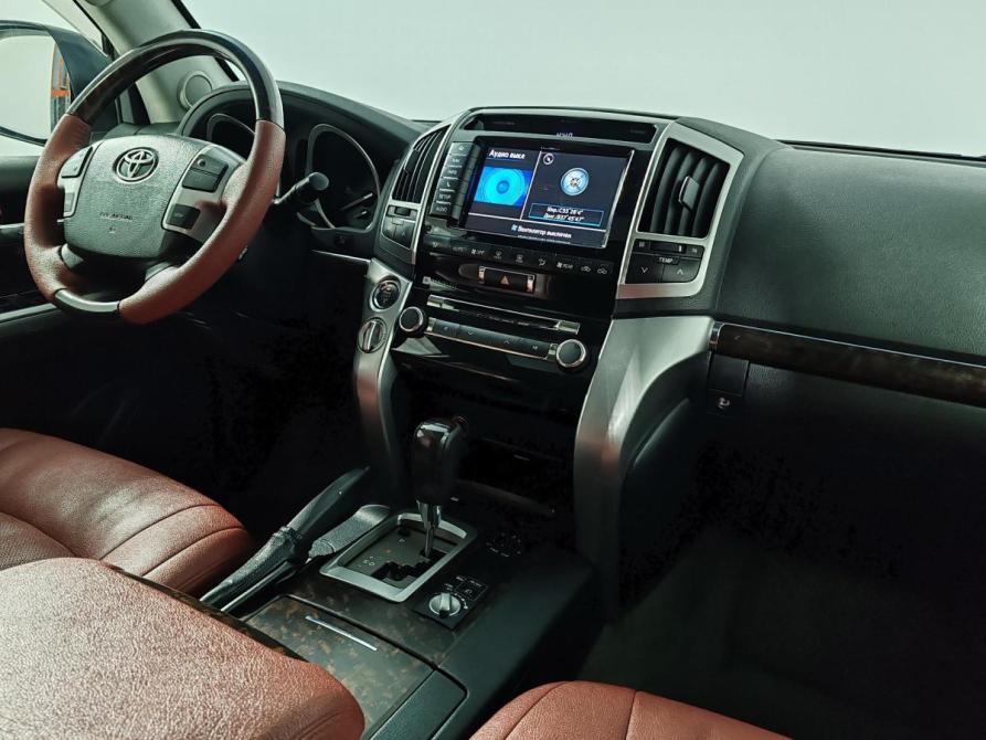 Toyota Land Cruiser 200 Series Рестайлинг 1 Москва  - изображение 11