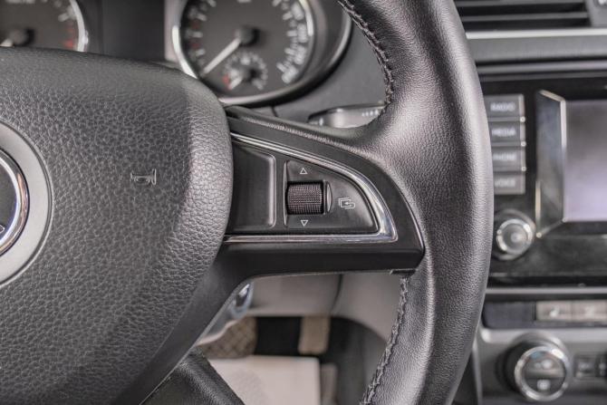 Skoda Octavia III (A7) с пробегом 2013 года, цена 1 249 000 рублей, 350000 км, лифтбек, Автокод Объявления