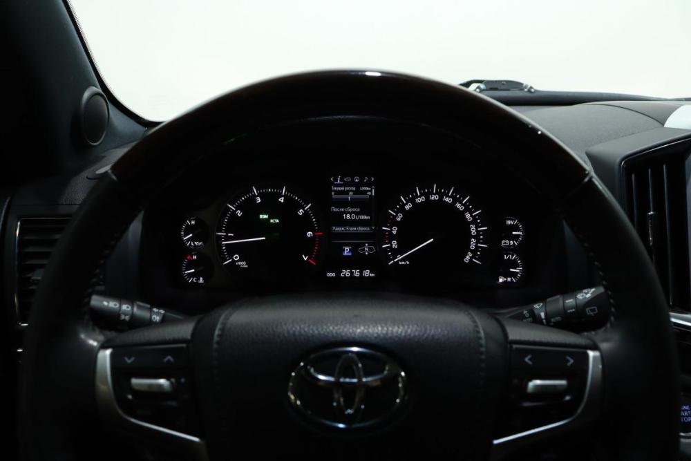 Toyota Land Cruiser 200 Series Рестайлинг 2 Сургут  - изображение 17