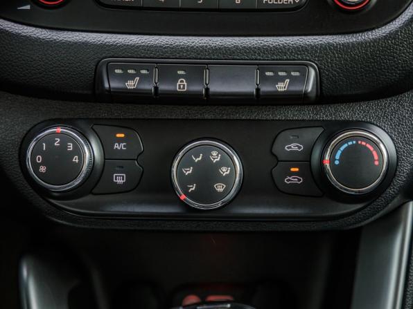 Kia Ceed II Рестайлинг с пробегом 2015 года, цена 1 368 000 рублей, 74214 км, хэтчбек, Автокод Объявления