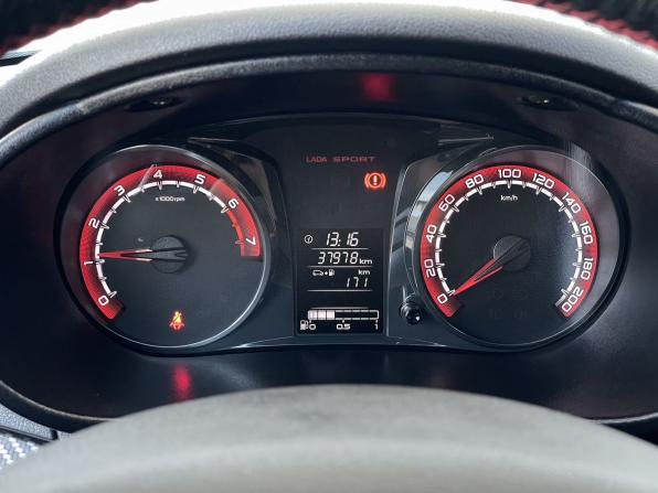 Lada (ВАЗ) Granta I Рестайлинг с пробегом 2023 года, цена 978 000 рублей, 37978 км, лифтбек, Автокод Объявления