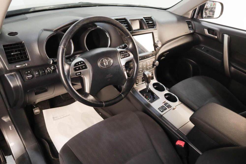 Toyota Highlander II (XU40) Рестайлинг Челябинск  - изображение 8
