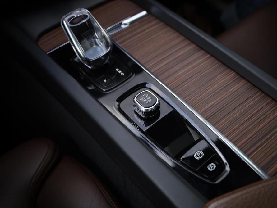 Volvo XC60 II Рестайлинг Санкт-Петербург  - изображение 23