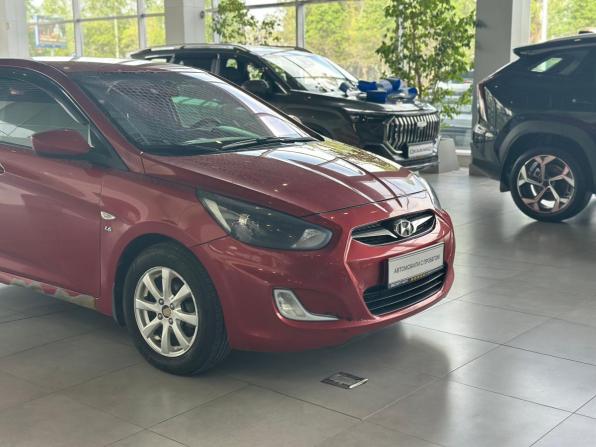 Hyundai Solaris I с пробегом 2011 года, цена 485 000 рублей, 299000 км, седан, Автокод Объявления