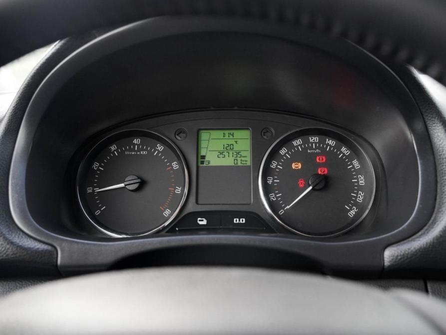 Skoda Fabia II Рестайлинг Челябинск  - изображение 14