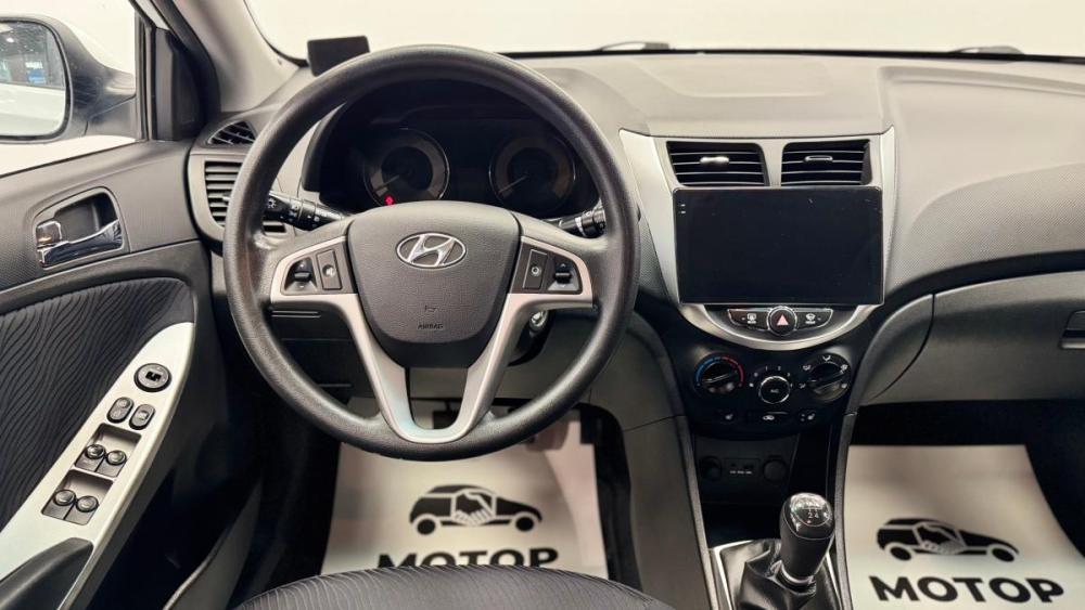 Hyundai Solaris I Киров  - изображение 12