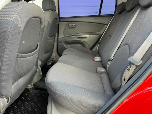 Kia Rio II с пробегом 2007 года, цена 299 000 рублей, 206576 км, хэтчбек, Автокод Объявления