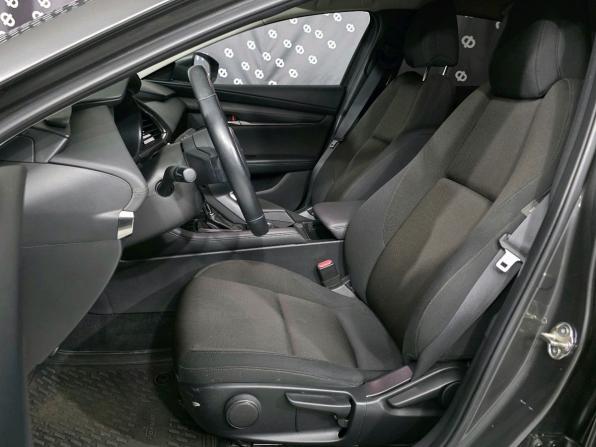 Mazda 3 IV (BP) с пробегом 2019 года, цена 1 656 000 рублей, 37755 км, седан, Автокод Объявления