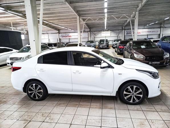 Kia Rio IV с пробегом 2019 года, цена 1 290 000 рублей, 88018 км, седан, Автокод Объявления