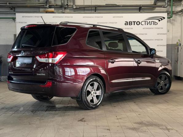 SsangYong Stavic с пробегом 2014 года, цена 1 249 000 рублей, 246000 км, минивэн, Автокод Объявления