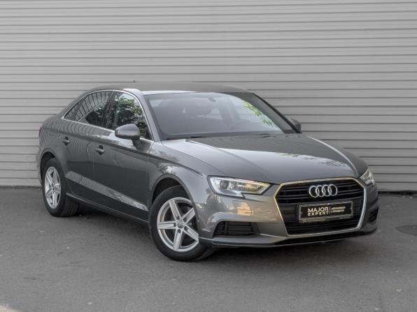 Audi A3 III (8V) Рестайлинг с пробегом 2019 года, цена 2 375 000 рублей, 38129 км, седан, Автокод Объявления