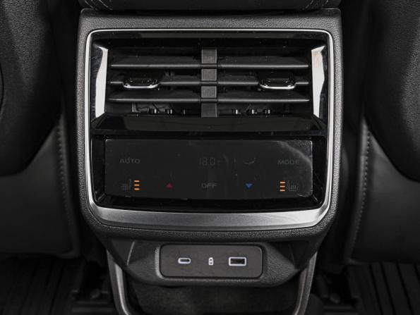 Geely Monjaro I Рестайлинг с пробегом 2025 года, цена 3 975 000 рублей, 30850 км, внедорожник, Автокод Объявления