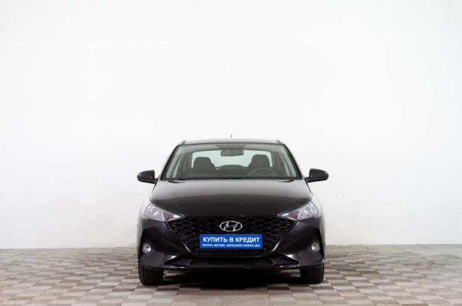 Hyundai Solaris II Рестайлинг с пробегом 2021 года, цена 1 699 000 рублей, 54000 км, седан, Автокод Объявления