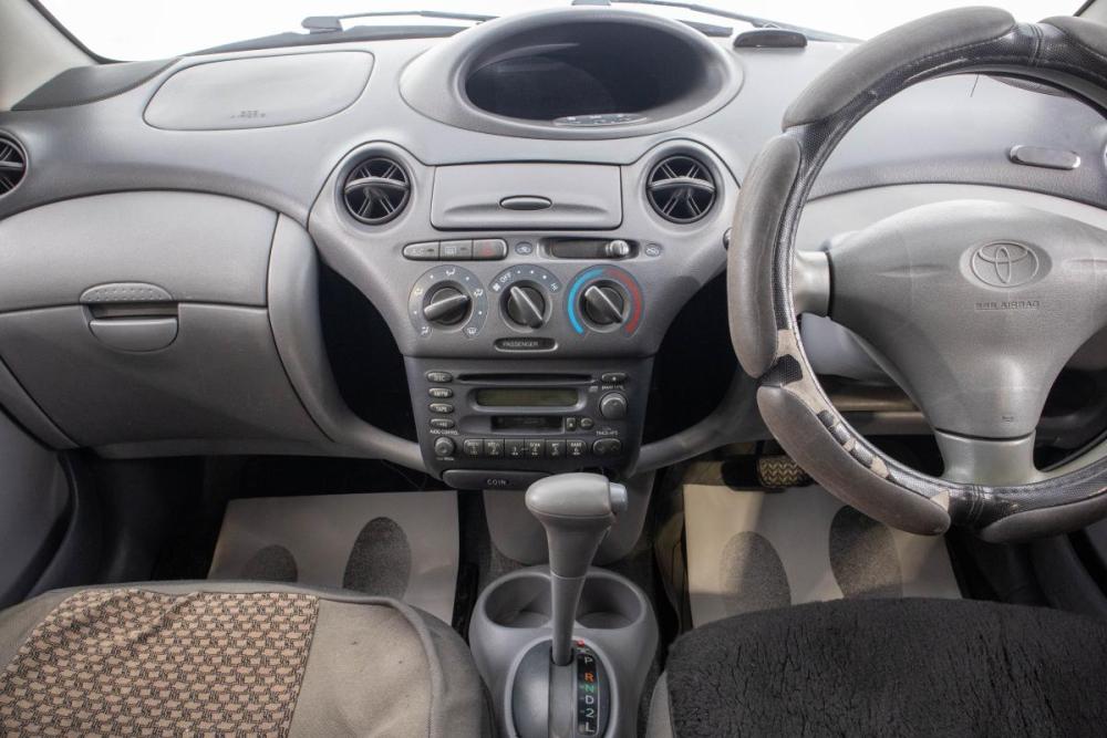 Toyota Vitz I (P10) Барнаул  - изображение 16