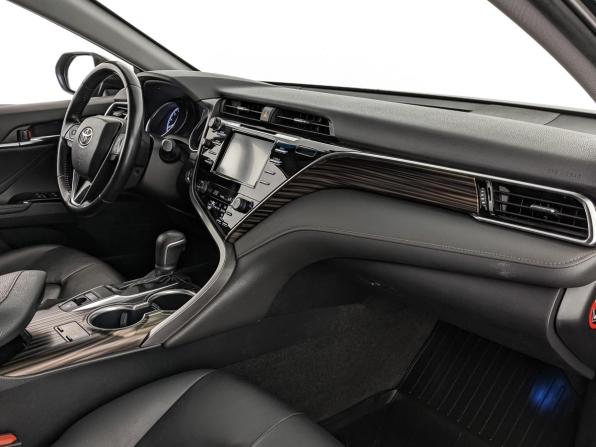 Toyota Camry VIII (XV70) с пробегом 2019 года, цена 2 455 000 рублей, 90795 км, седан, Автокод Объявления