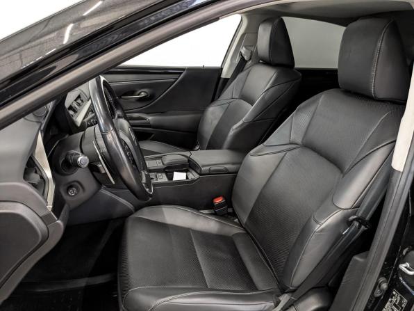 Lexus ES VII с пробегом 2021 года, цена 4 115 000 рублей, 74525 км, седан, Автокод Объявления