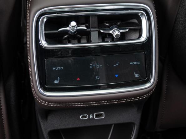 Geely Monjaro I Рестайлинг 2 с пробегом 2026 года, цена 4 200 000 рублей, 52 км, внедорожник, Автокод Объявления