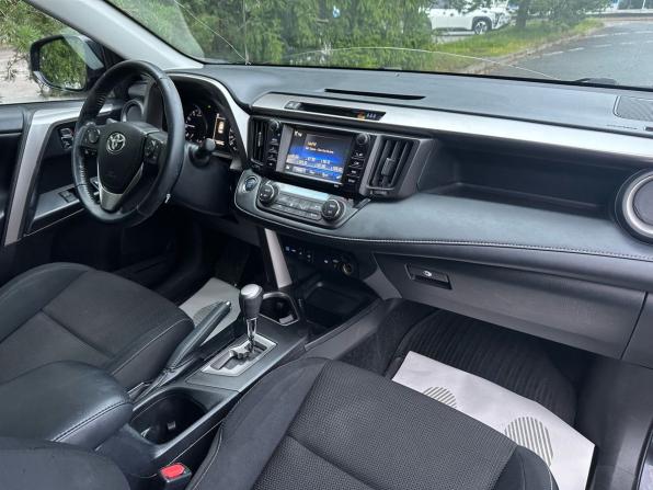 Toyota RAV4 IV (XA40) Рестайлинг с пробегом 2018 года, цена 2 140 000 рублей, 165884 км, внедорожник, Автокод Объявления